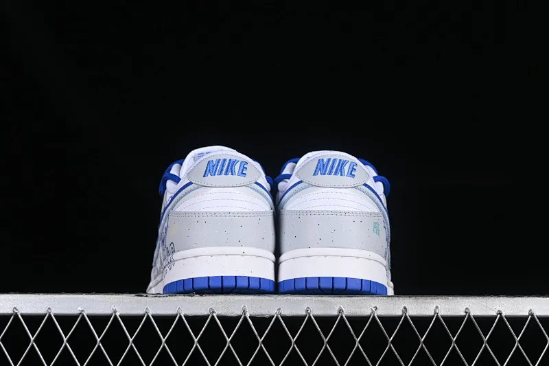 All Categories Nk SB Dunk Series Nk SB Dunk Low Low-top sneakers Nk Dunk Low "Royal" Gummy bear color graffiti Bear English letters SB strap low-top casual sneakers DV0831-104